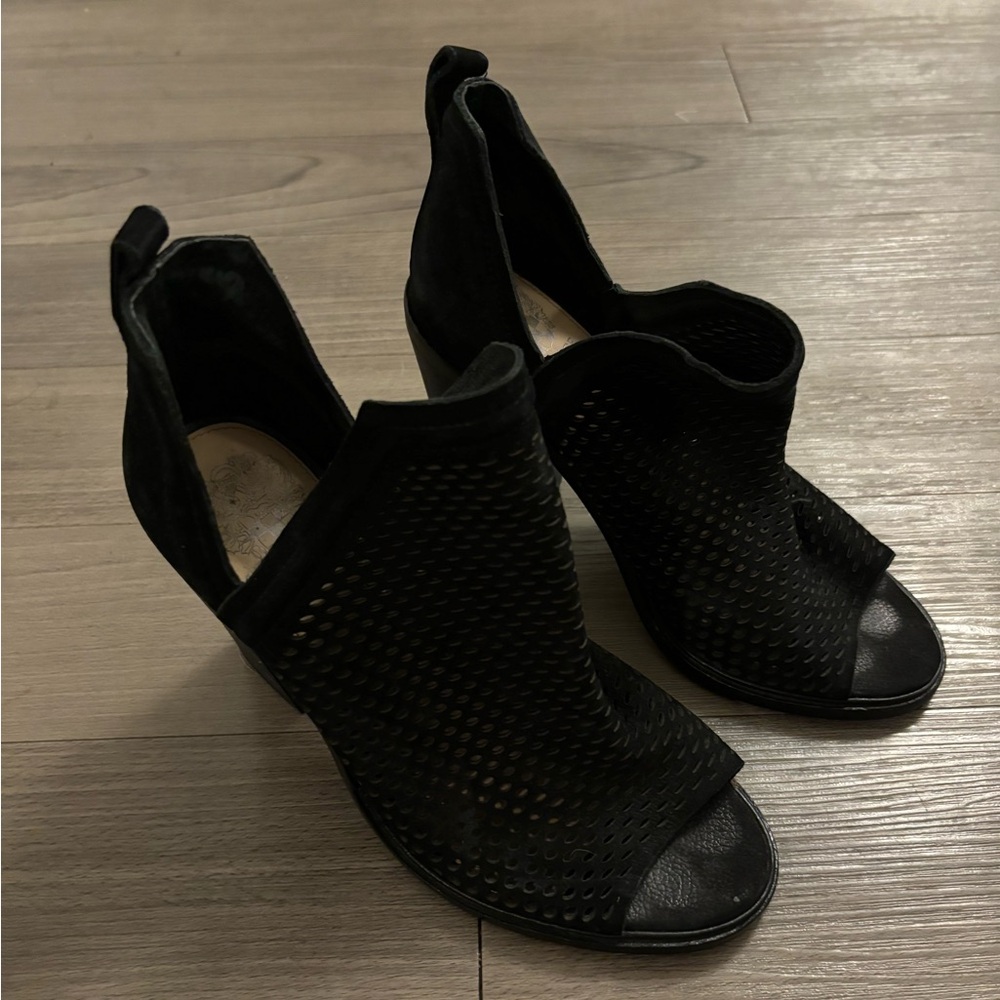 Vince Camuto Block Heel